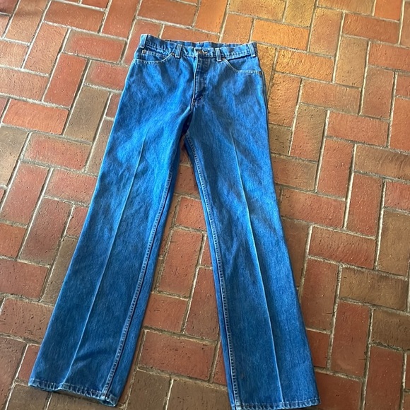 Vintage Levi’s Blue Women's Movin On Jeans - Picture 6 of 8